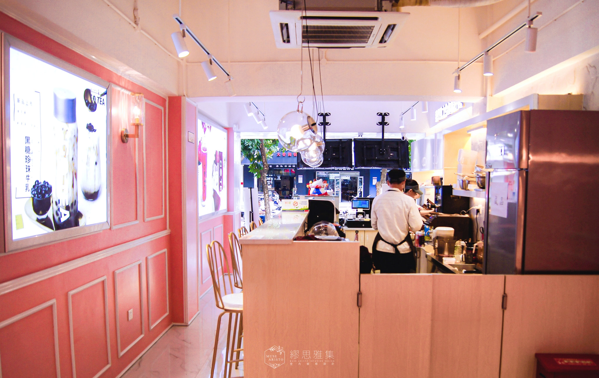 菓緹 GOTEA 廣西大學店：在粉紅禮盒裡，打開一杯青春的氣泡